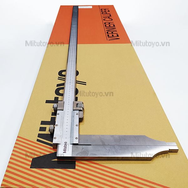Thước cặp cơ khí Mitutoyo 534-116 (0-1000mm)